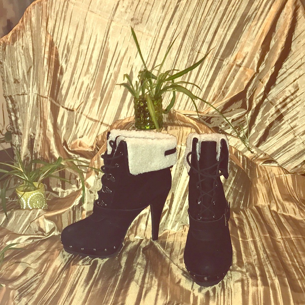 Baby Phat Faux Suede Winter Ankle Boots Size 9